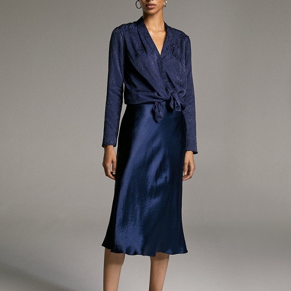 ARITZIA POWER BLOUSE IN RICH COGNAC - Picture 4 of 8